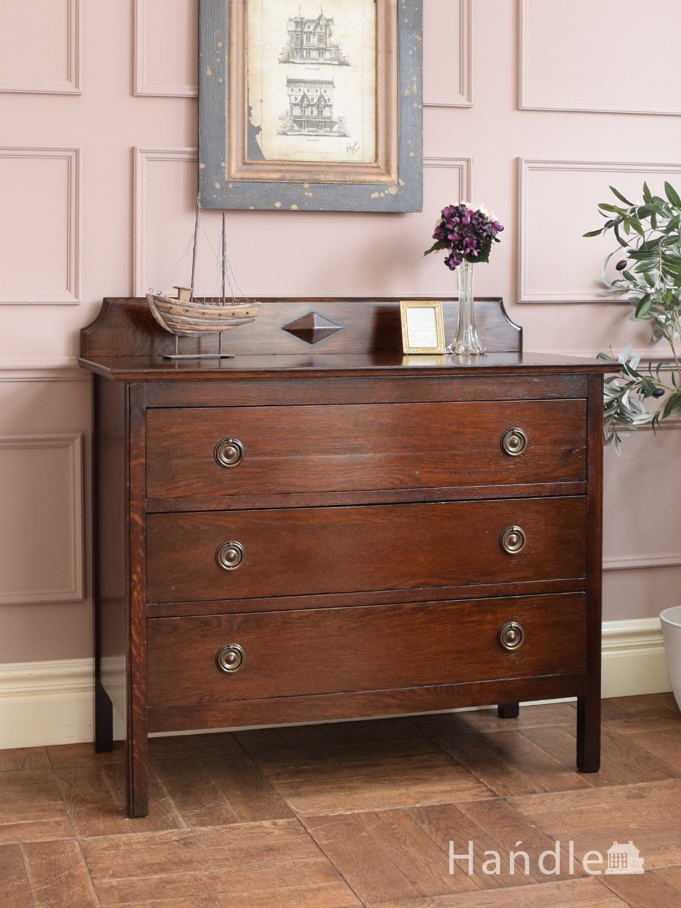 アンティークオーク材のおしゃれなチェスト、イギリスから届いた3段