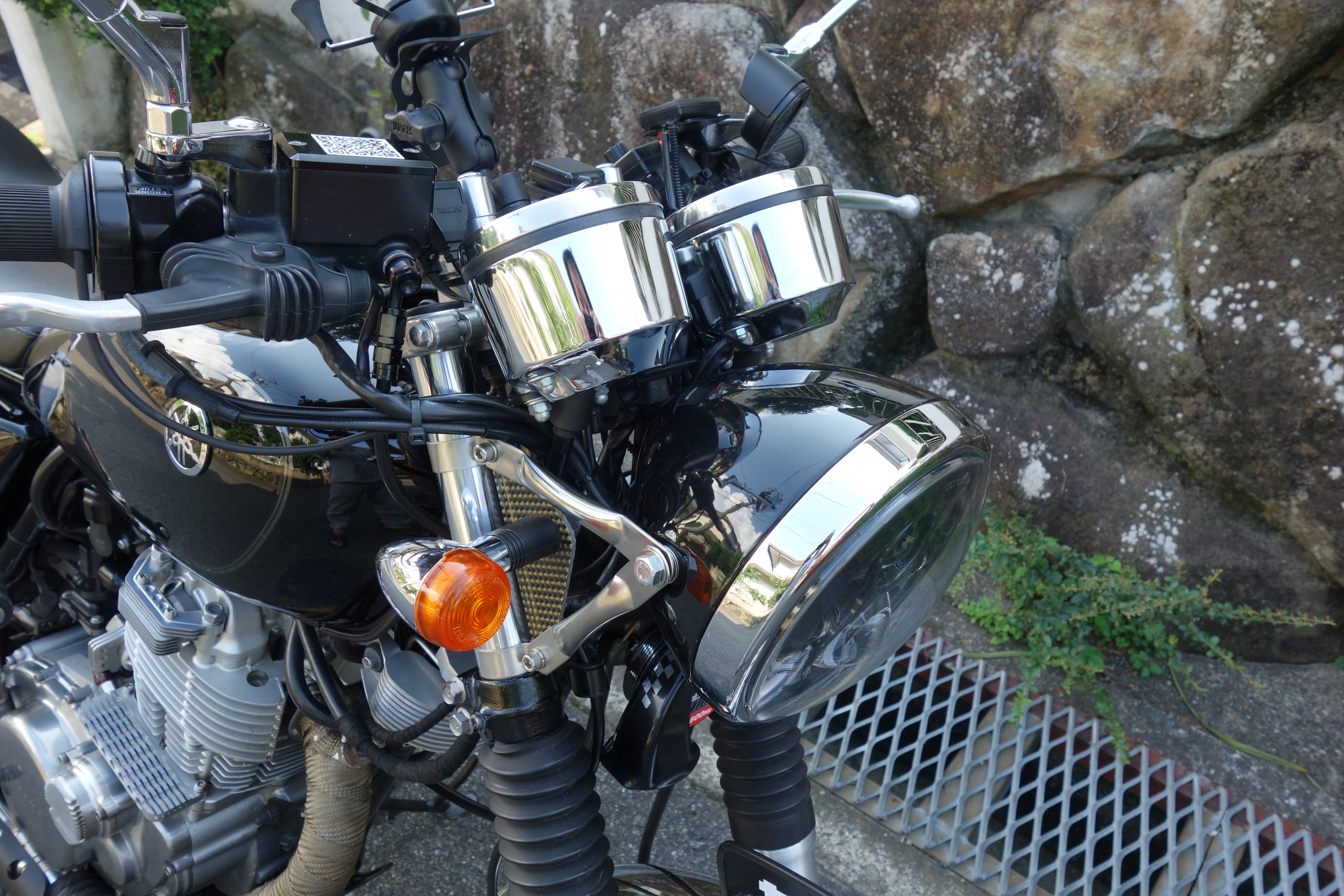 SR400 ヤマハ 純正ケース ヘッドライト ルーカス カフェ ペイトン