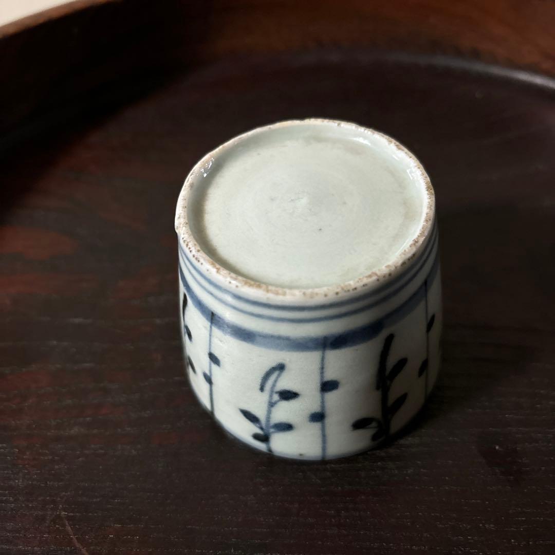 古伊万里染付　格子縞　蔓草文　④蕎麦猪口　江戸初期前期　アンティーク　白磁　李朝